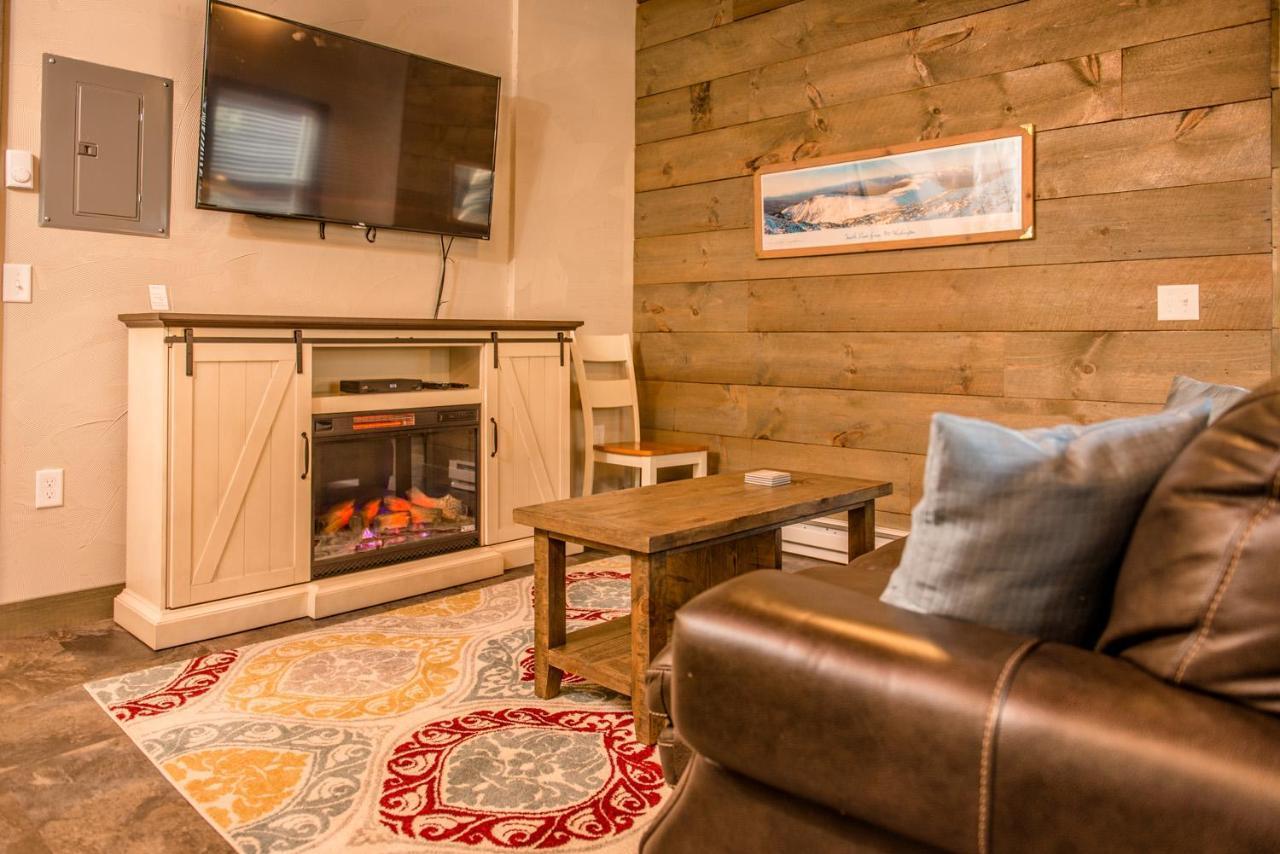 Strictly Moose Luxury Vacation Suites Gorham Exterior foto